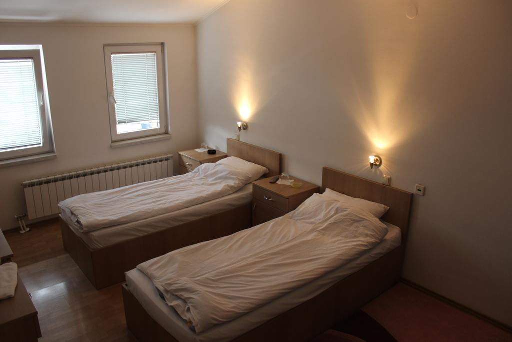 Rooms Zebax SJJ Exteriör bild