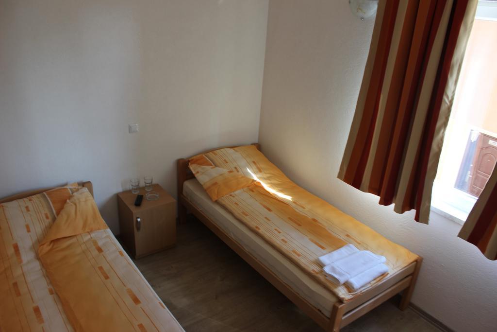 Rooms Zebax SJJ Exteriör bild
