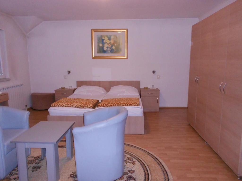 Rooms Zebax SJJ Rum bild